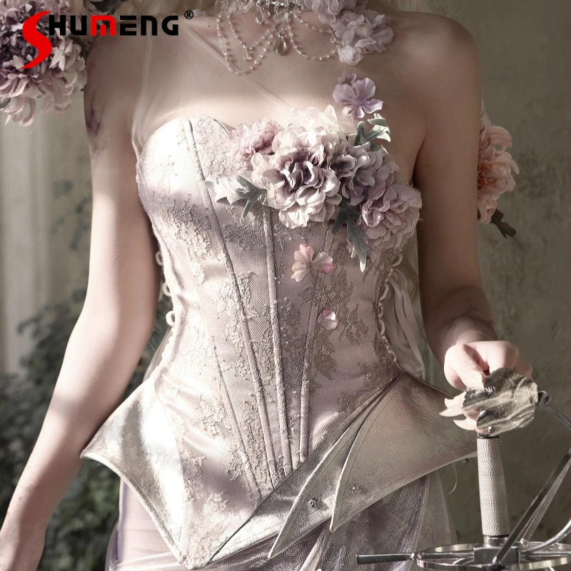 Women's Clothing A-line Slim-fit Tank Top With Narrow Shoulder Straps Silver Embossed Floral Armor Corset Spring 2026 Camisoles
Women's Clothing A-line Slim-fit Tank Top With Narrow Shoulder Straps Silver Embossed Floral Armor Corset Spring 2026 Camisoles