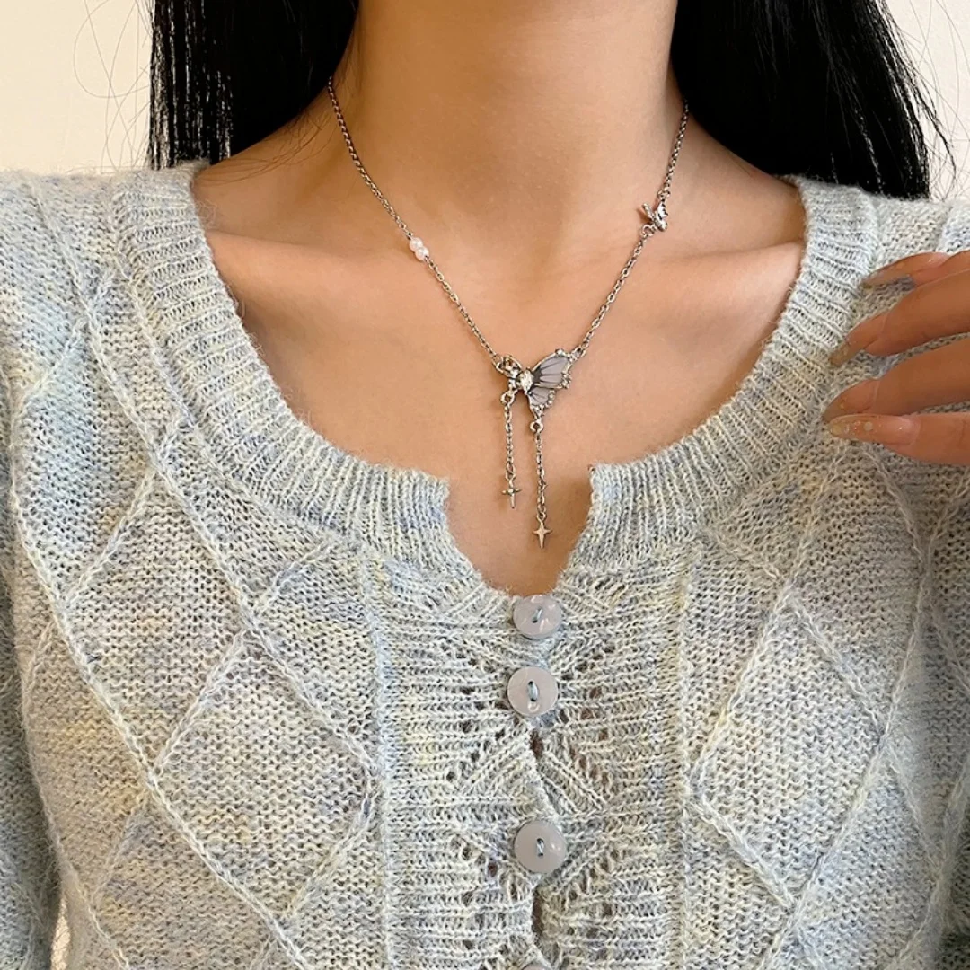 DUTRIEUX 2025 New Women's Pearl Necklace Butterfly Pendant Necklaces Goth Double Layer Chain Choker for Women Jewelry Gift 2025
DUTRIEUX 2025 New Women's Pearl Necklace Butterfly Pendant Necklaces Goth Double Layer Chain Choker for Women Jewelry Gift 2025