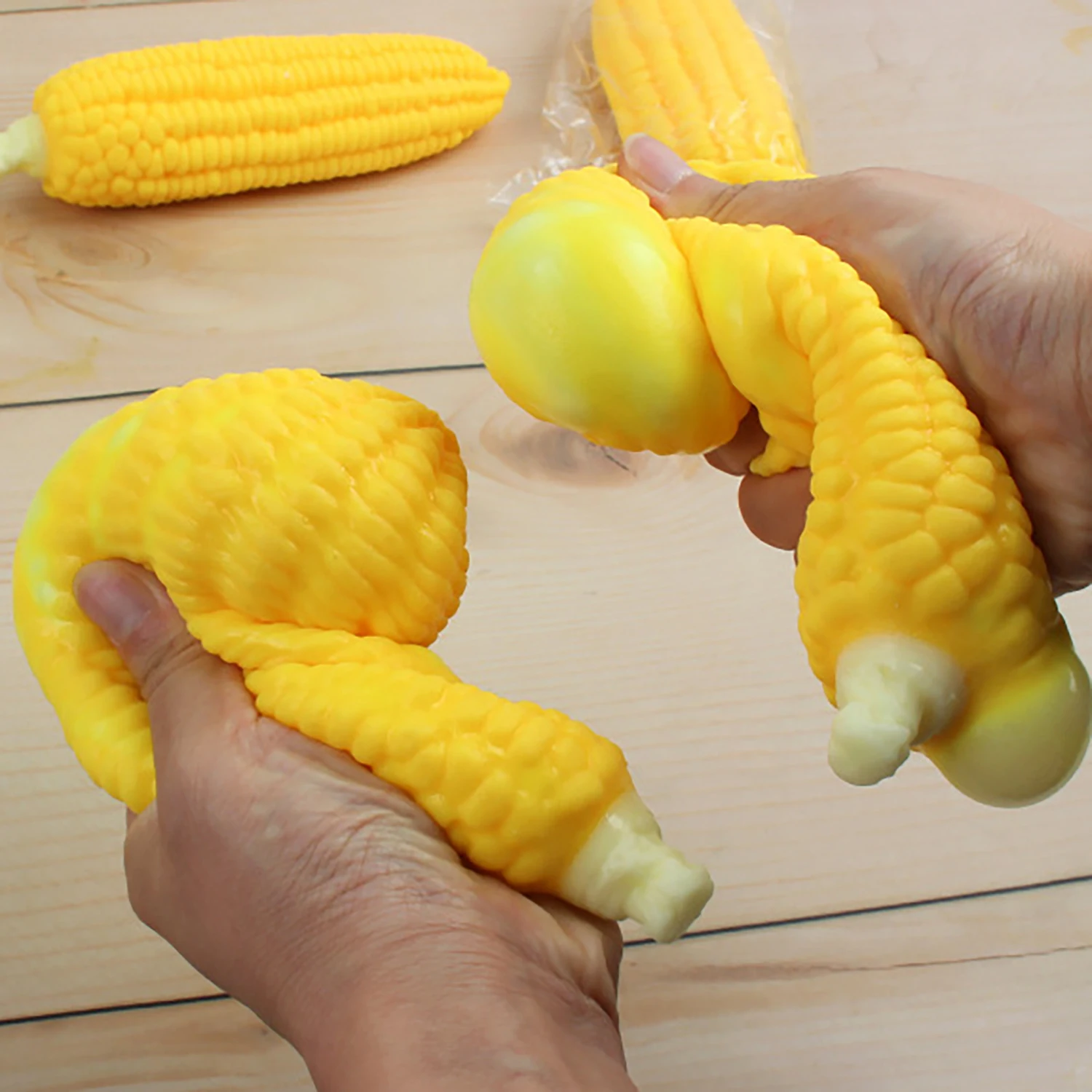 Simulated corn pinching prank toy for relieving stress and releasing slow rebound pressure relief artifact
Simulated corn pinching prank toy for relieving stress and releasing slow rebound pressure relief artifact