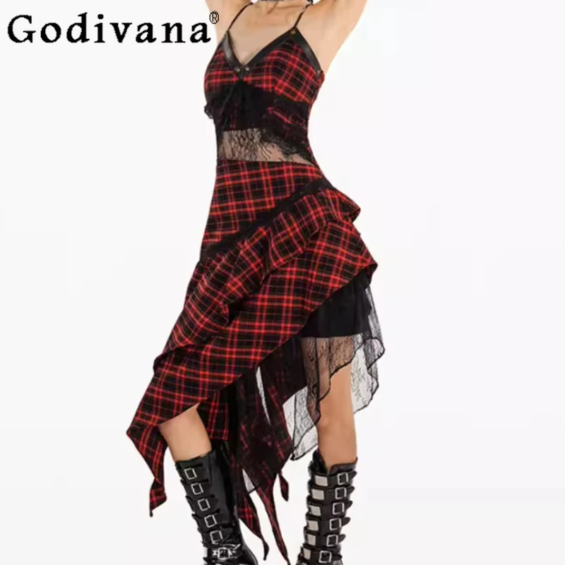 Spring Summer Red Black Plaid Lace Splicing Irregular Suspender Dress Fashion Girl European American V-neck Street Long Dresses
Spring Summer Red Black Plaid Lace Splicing Irregular Suspender Dress Fashion Girl European American V-neck Street Long Dresses