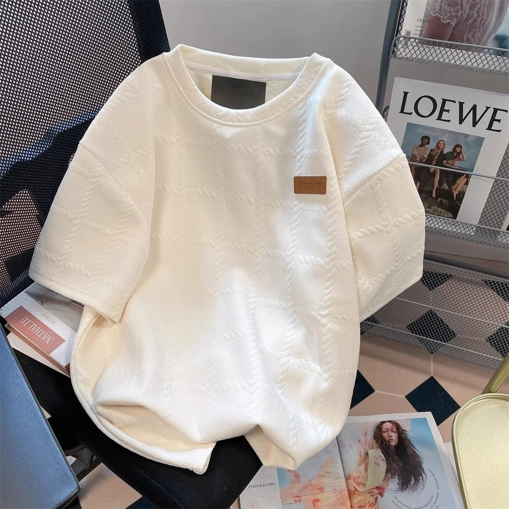 Женская футболка Off2025 в американском ретро-стиле, свободного кроя, с коротким рукавом, шикарная, в гонконгском стиле, парные топы, летняя повседневная модная женская футболка
Женская футболка Off2025 в американском ретро-стиле, свободного кроя, с коротким рукавом, шикарная, в гонконгском стиле, парные топы, летняя повседневная модная женская футболка