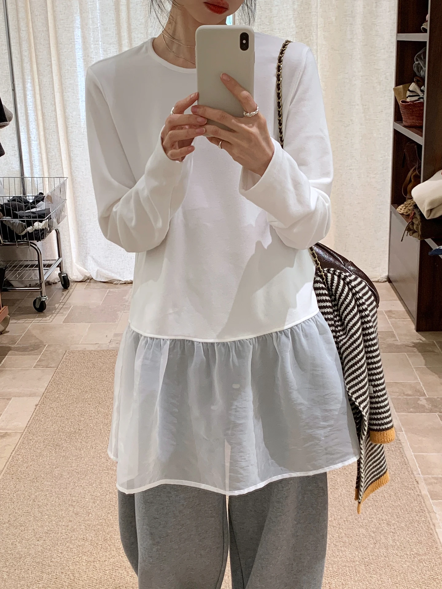 BRIVIN Корейский повседневный топ с длинными рукавами и кружевными вставками, женская зимняя футболка нового дизайна свободного кроя из смесового хлопка
BRIVIN Корейский повседневный топ с длинными рукавами и кружевными вставками, женская зимняя футболка нового дизайна свободного кроя из смесового хлопка