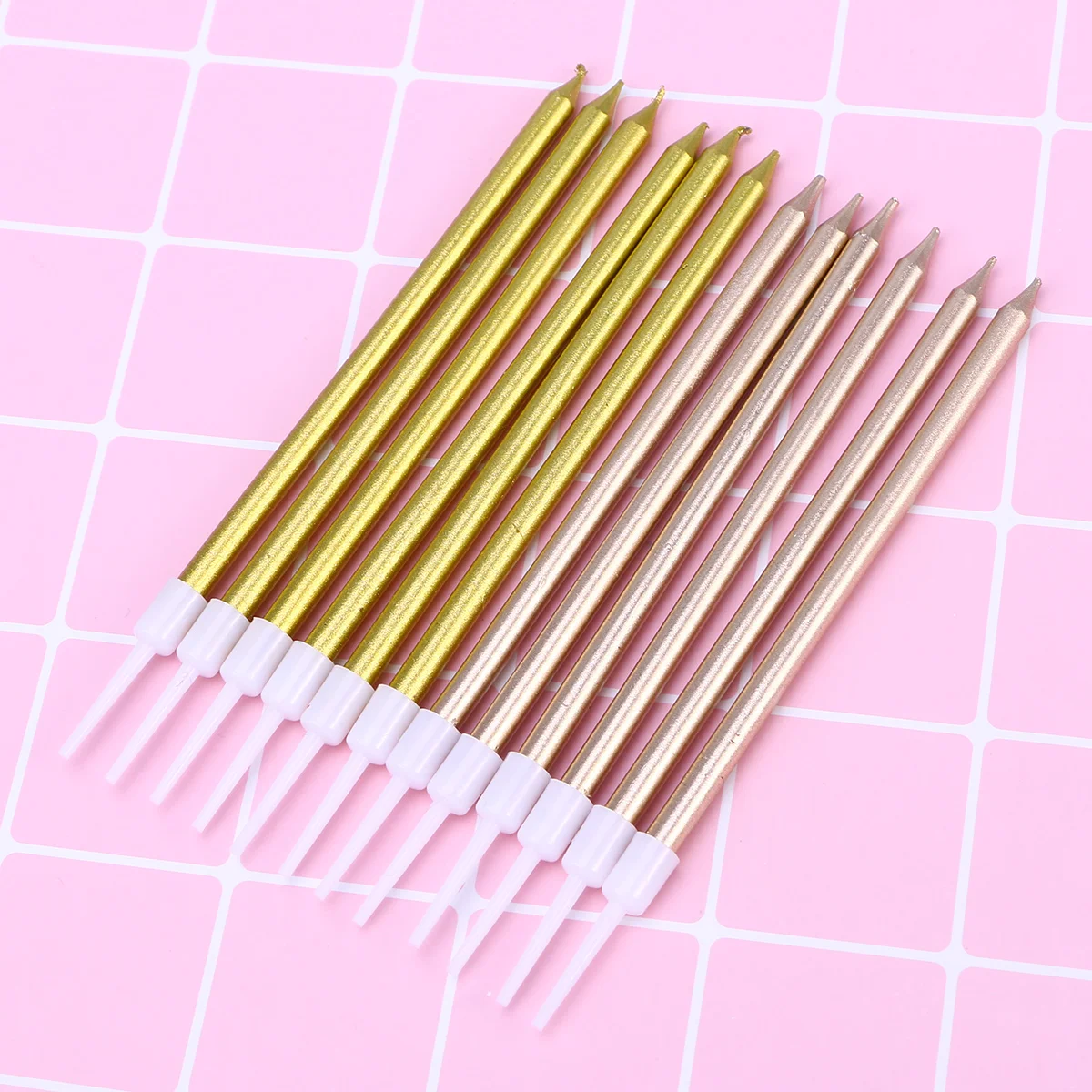 24pcs Glitter Paint Golden Slender Cake Candles for Birthday Party Celebrations( a Pack, Golden)
24pcs Glitter Paint Golden Slender Cake Candles for Birthday Party Celebrations( a Pack, Golden)