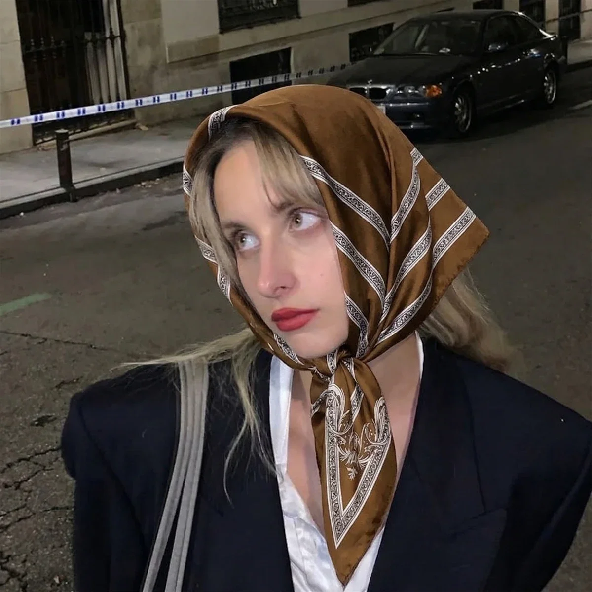 2026 Fashion Triangle Scarf for Women Hair Band Soft Neckerchief Vintage Hijab Stripe Print Headscarf Female Pashmina Bandana
2026 Fashion Triangle Scarf for Women Hair Band Soft Neckerchief Vintage Hijab Stripe Print Headscarf Female Pashmina Bandana