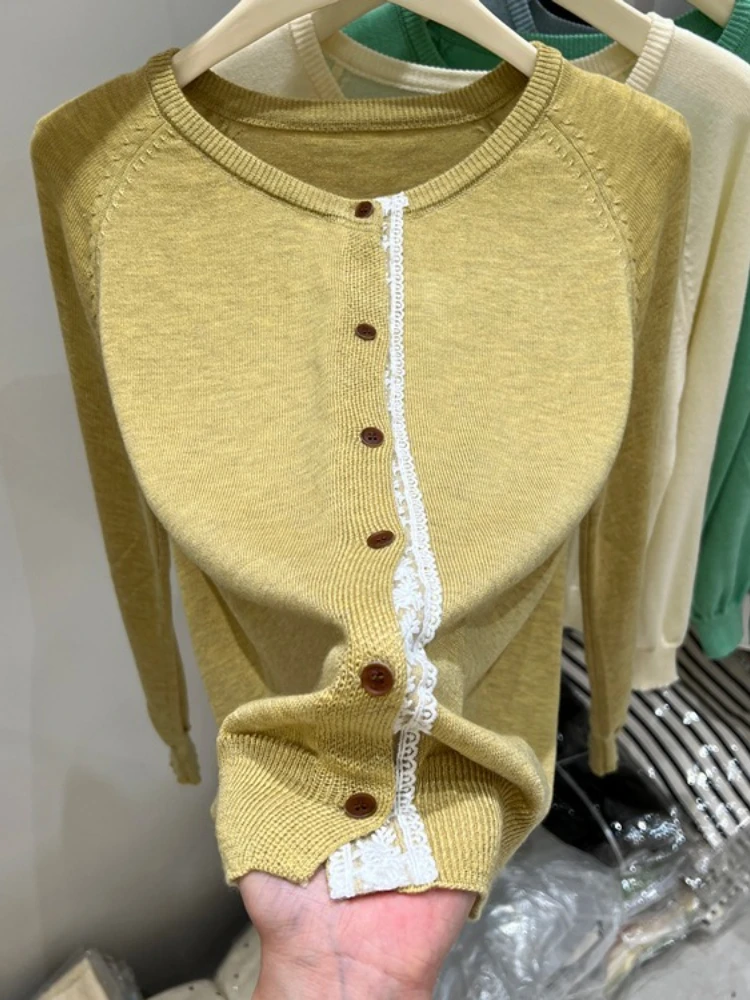 Women's Autumn Winter 2025 New Long Sleeved Casual Versatile Sweater French O-neck Lace Border Single Breasted Knitted Cardigan
Women's Autumn Winter 2025 New Long Sleeved Casual Versatile Sweater French O-neck Lace Border Single Breasted Knitted Cardigan