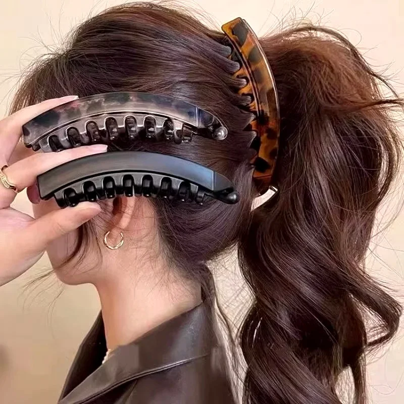 Tortoiseshell Banana Hair Clip Fish Shaped Hairpin For Women Hair Accessories Hairgrips Twist Clamp Ponytail Barrettes Headwear
Tortoiseshell Banana Hair Clip Fish Shaped Hairpin For Women Hair Accessories Hairgrips Twist Clamp Ponytail Barrettes Headwear