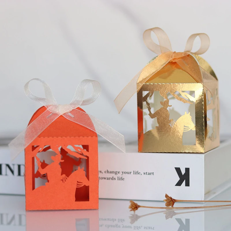 50pcs Laser Cut Golden Horse Candy Gift Box Knight Sweet Wedding Favor Gift Packaging Box With Ribbon Birthday Festival Supplies
50pcs Laser Cut Golden Horse Candy Gift Box Knight Sweet Wedding Favor Gift Packaging Box With Ribbon Birthday Festival Supplies