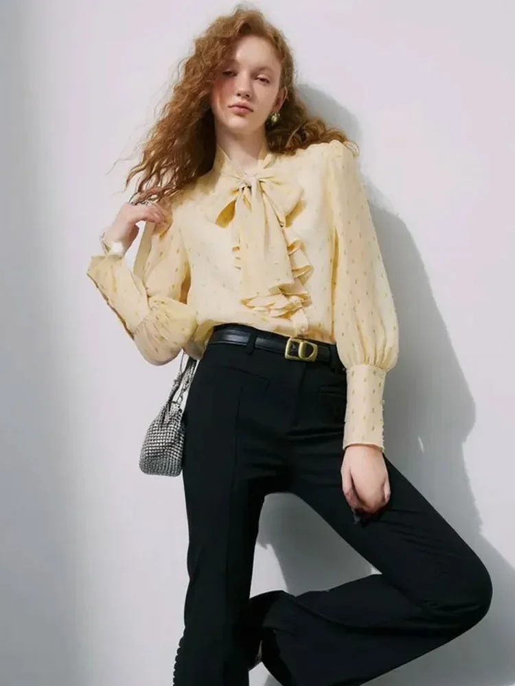 Элегантная блузка с длинным рукавом и завязками на талии для женщин: блестящая, женственная, удобная, из дышащего материала, для повседневной носки
Элегантная блузка с длинным рукавом и завязками на талии для женщин: блестящая, женственная, удобная, из дышащего материала, для повседневной носки