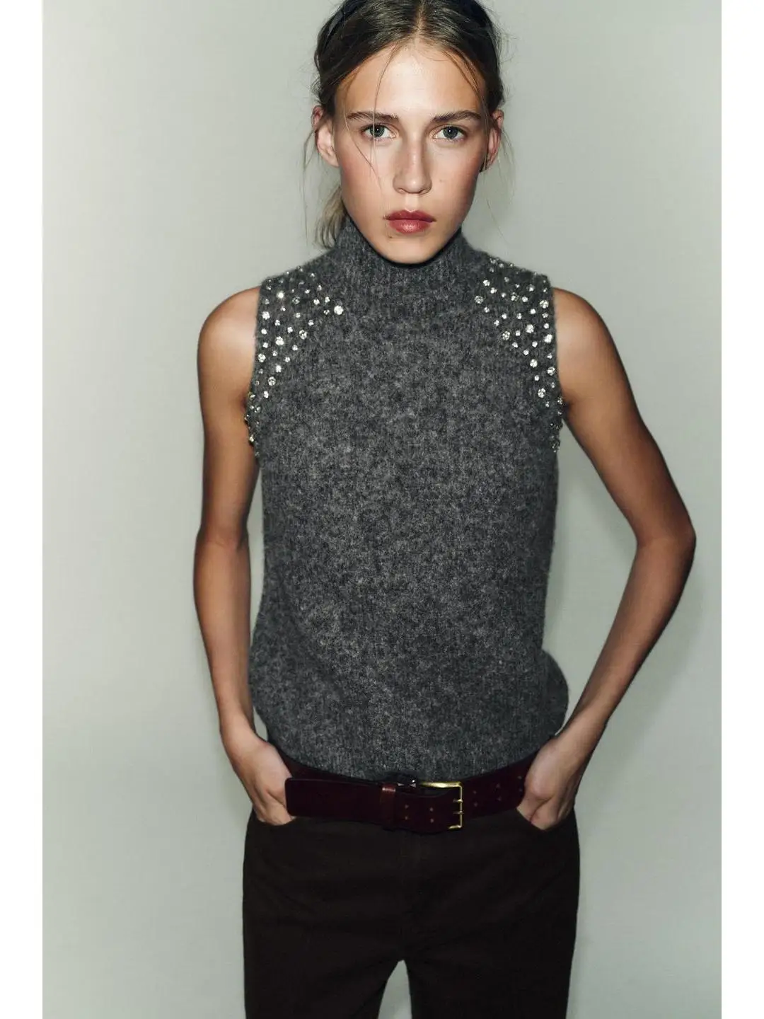 Повседневный осенне-зимний вязаный топ с бисером из смесовой пряжи: мягкий, из соевого протеинового волокна, кашемира, шерсти и хлопка, утолщенный, цветной
Повседневный осенне-зимний вязаный топ с бисером из смесовой пряжи: мягкий, из соевого протеинового волокна, кашемира, шерсти и хлопка, утолщенный, цветной