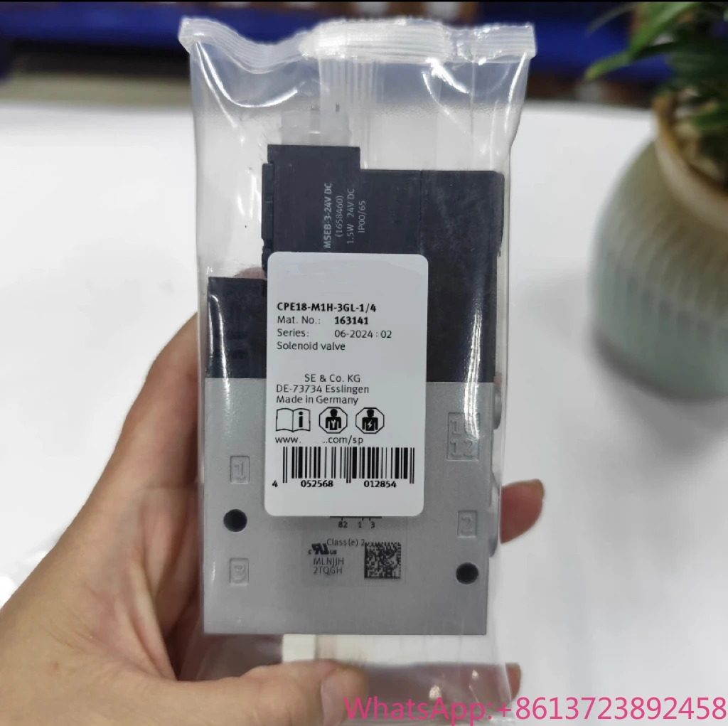 Brand New CPE18-M1H-3GL-1/4 163141 CPE18-M1H-3OL-1/4 163140 CPE18-M1H-3OLS-1/4 163144 CPE18-M1H-3GLS-1/4 163145
Brand New CPE18-M1H-3GL-1/4 163141 CPE18-M1H-3OL-1/4 163140 CPE18-M1H-3OLS-1/4 163144 CPE18-M1H-3GLS-1/4 163145