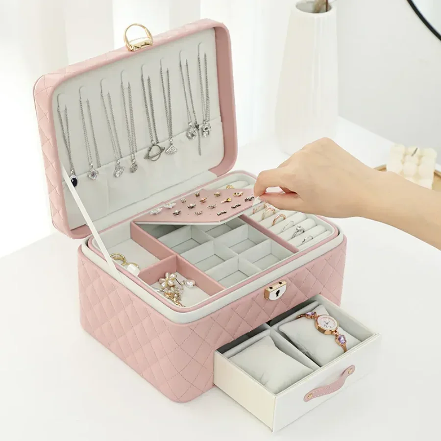 Large-capacity European-style Korean Jewelry Storage Box Jewelry Box Hand Jewelry Earrings Earrings Box with Lock
Large-capacity European-style Korean Jewelry Storage Box Jewelry Box Hand Jewelry Earrings Earrings Box with Lock