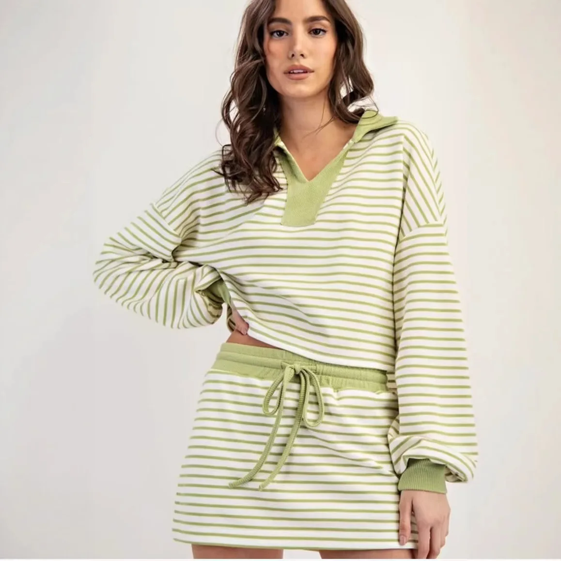 Striped 2 Piece Skirts Outfit Women Spring Summer Long Sleeve Crop Sweatshirt Tops+ Mini Skirt Matching Set Female Streetwear
Striped 2 Piece Skirts Outfit Women Spring Summer Long Sleeve Crop Sweatshirt Tops+ Mini Skirt Matching Set Female Streetwear