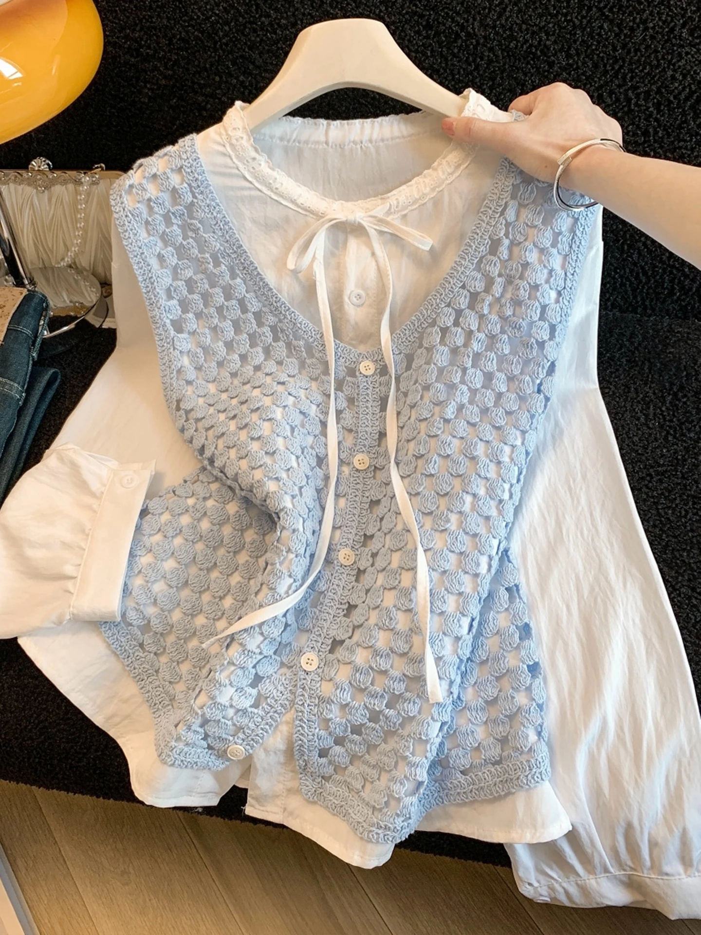 Delightful Early Spring Thirteen Rows Shirt And Vest Two-Piece Set Women's Small Size Age-Defying Light Blue Open Cardigan Top
Delightful Early Spring Thirteen Rows Shirt And Vest Two-Piece Set Women's Small Size Age-Defying Light Blue Open Cardigan Top