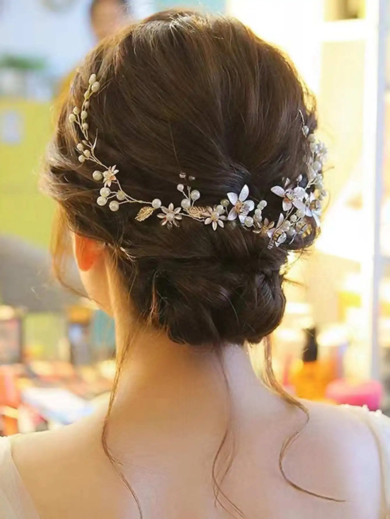 1pc Handmade Bridal Wedding Season Shooting High-End Twisted Faux Pearl Rose Flower Hair Band Decoration Summer Hair Accessories Beach Vacay Headband,Holiday,Travel,Festival,Party
1pc Handmade Bridal Wedding Season Shooting High-End Twisted Faux Pearl Rose Flower Hair Band Decoration Summer Hair Accessories Beach Vacay Headband,Holiday,Travel,Festival,Party