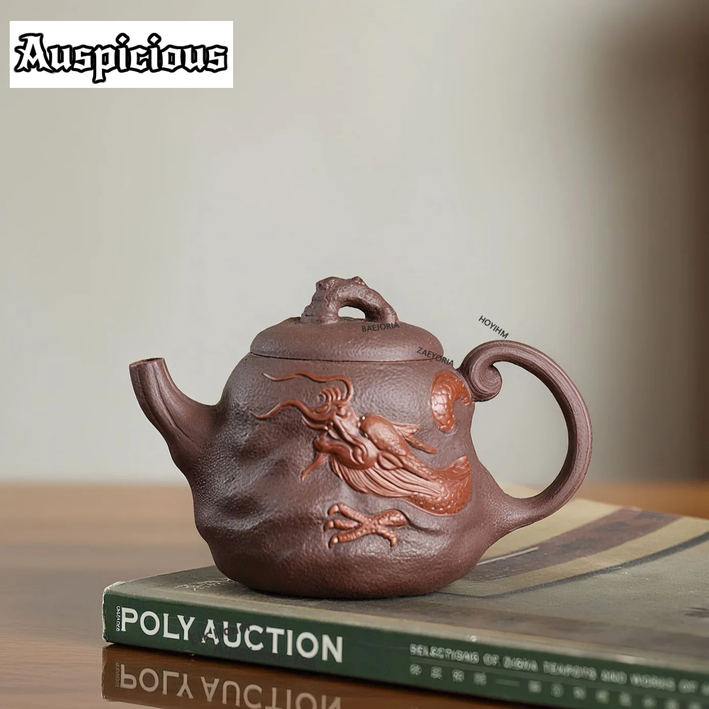 250ml Yixing Purple Clay Teapots Famous Master Handmade Dragon Flight Pot Raw Ore Di Cao Qing Mud Kettle Chinese Zisha Tea Set
250ml Yixing Purple Clay Teapots Famous Master Handmade Dragon Flight Pot Raw Ore Di Cao Qing Mud Kettle Chinese Zisha Tea Set