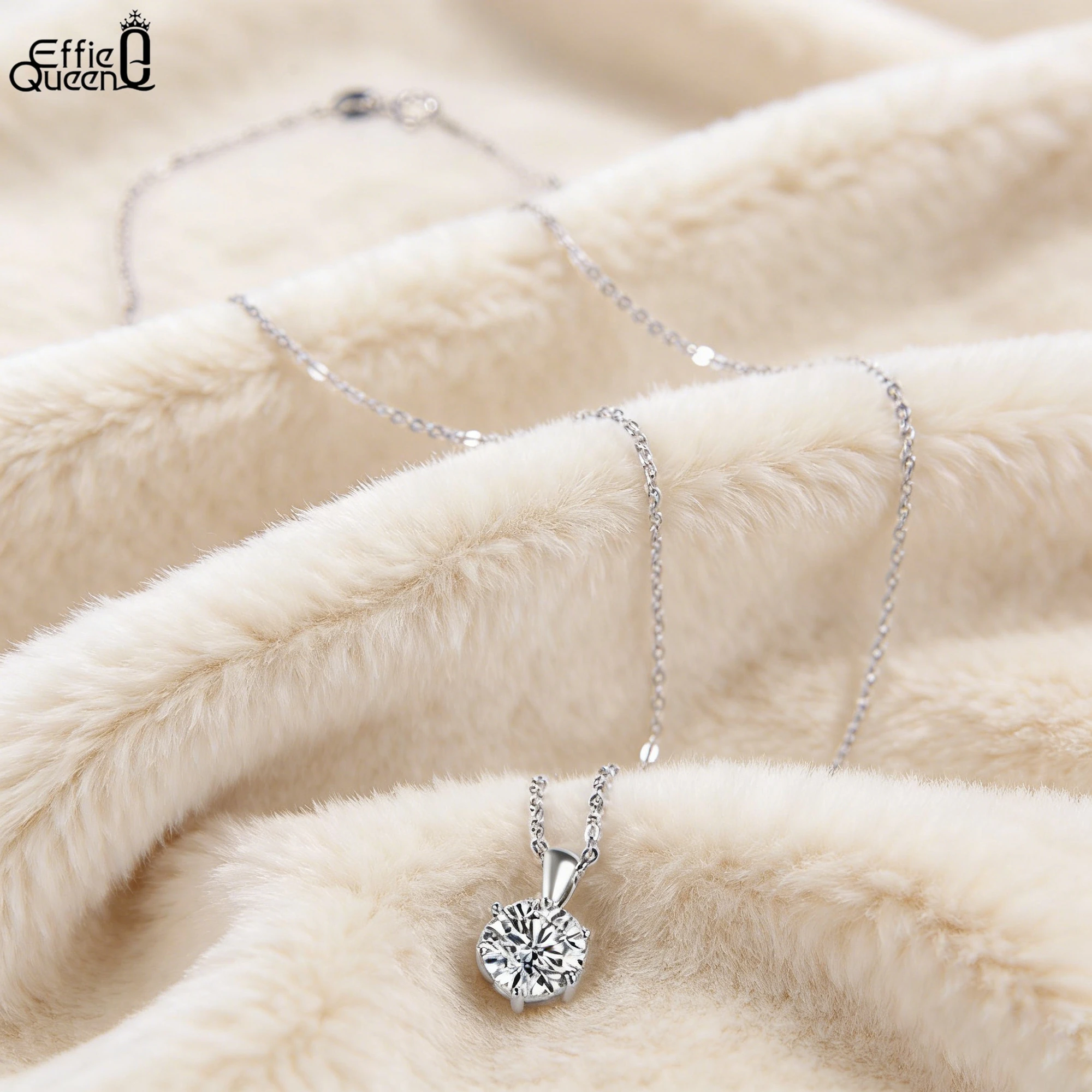 Effie Queen Fashion 925 Sterling Silver Round Zircon Pendant Necklace Gift Daily Wear CZ Clavicle Chain Fine Jewelry SSN278
Effie Queen Fashion 925 Sterling Silver Round Zircon Pendant Necklace Gift Daily Wear CZ Clavicle Chain Fine Jewelry SSN278