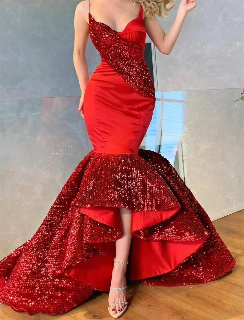 Mermaid Trumpet Sexy Sparkle Shine Engagement Formal Evening Dress V Neck Sleeveless Sweep Brush Train Satin with Sequin
Mermaid Trumpet Sexy Sparkle Shine Engagement Formal Evening Dress V Neck Sleeveless Sweep Brush Train Satin with Sequin
