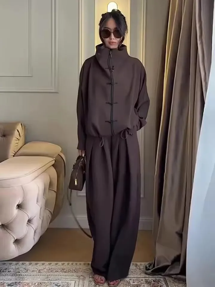 Casual Women's Pants Set Stand Collar Full Sleeve Zipper Coat Loose Trousers Female Sets 2026 Spring Fashion Vintage Lady Suit
Casual Women's Pants Set Stand Collar Full Sleeve Zipper Coat Loose Trousers Female Sets 2026 Spring Fashion Vintage Lady Suit