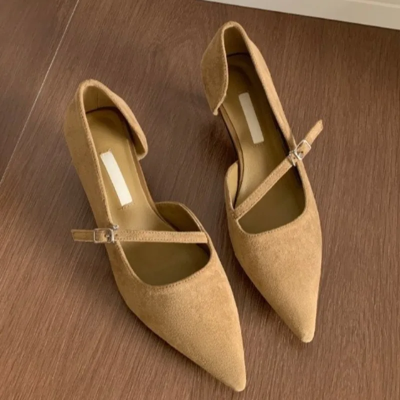 Comfortable Low Heel Single Shoes Fashion Pointed Toe Shallow Mouth One Strap Soft Sole Women's Shoes
Comfortable Low Heel Single Shoes Fashion Pointed Toe Shallow Mouth One Strap Soft Sole Women's Shoes
