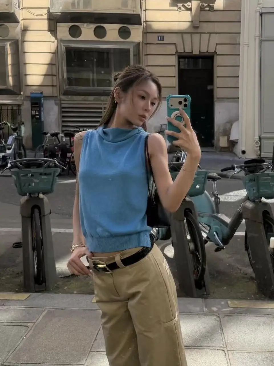 Nana Minimalist Aesthetic Loose Woolen Knitted Vest Sleeveless Thin Women's Top Straight Cut Breathable Pure Color Spring Wear
Nana Minimalist Aesthetic Loose Woolen Knitted Vest Sleeveless Thin Women's Top Straight Cut Breathable Pure Color Spring Wear