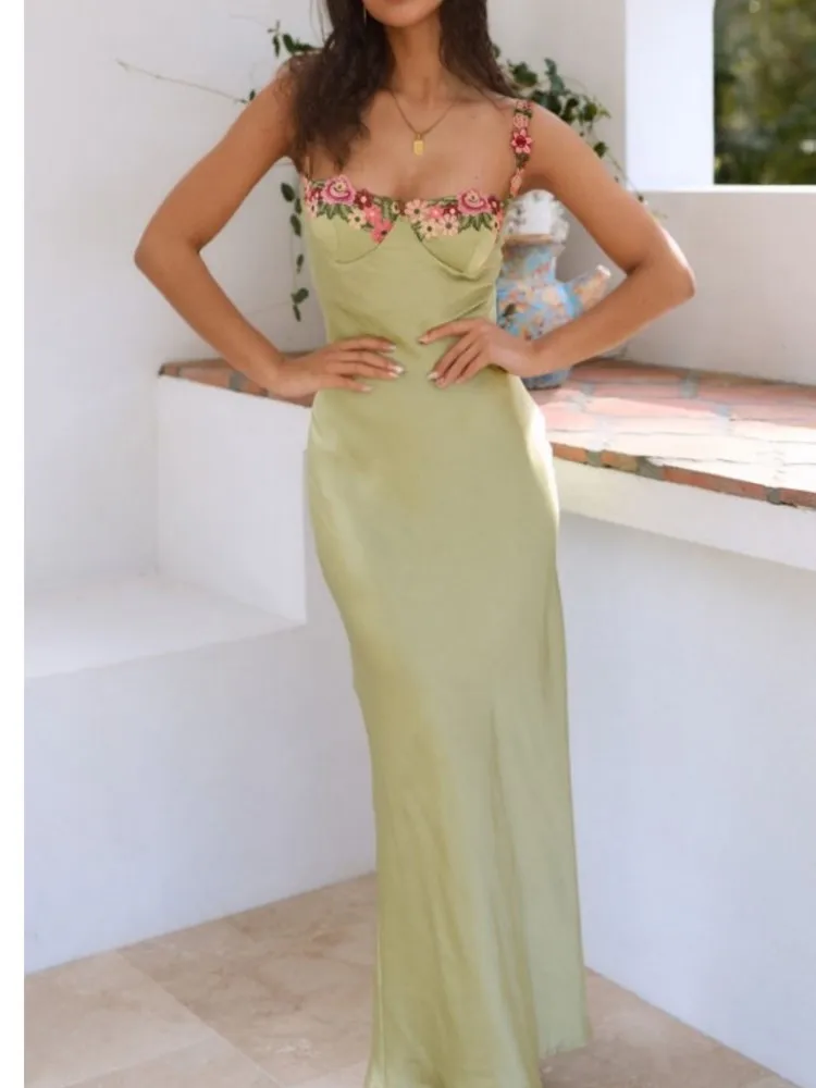 2025 Summer New Women's Dress Clothing Solid Color Embroidered Stitching Sling Slim Long Dresses Banquet Vestidos Para Mujer
2025 Summer New Women's Dress Clothing Solid Color Embroidered Stitching Sling Slim Long Dresses Banquet Vestidos Para Mujer