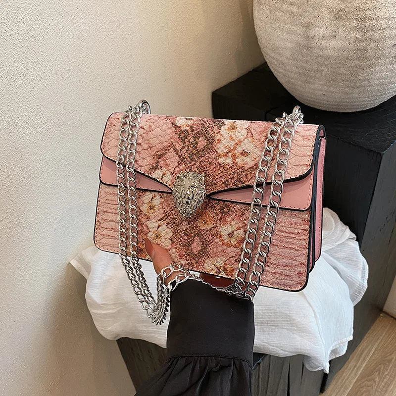 2025 Snake Print Crossbody Bag - Women's Trendy Shoulder Bag, Fashion Chain Strap Mini Square Purse, Stylish Evening Clutch
2025 Snake Print Crossbody Bag - Women's Trendy Shoulder Bag, Fashion Chain Strap Mini Square Purse, Stylish Evening Clutch