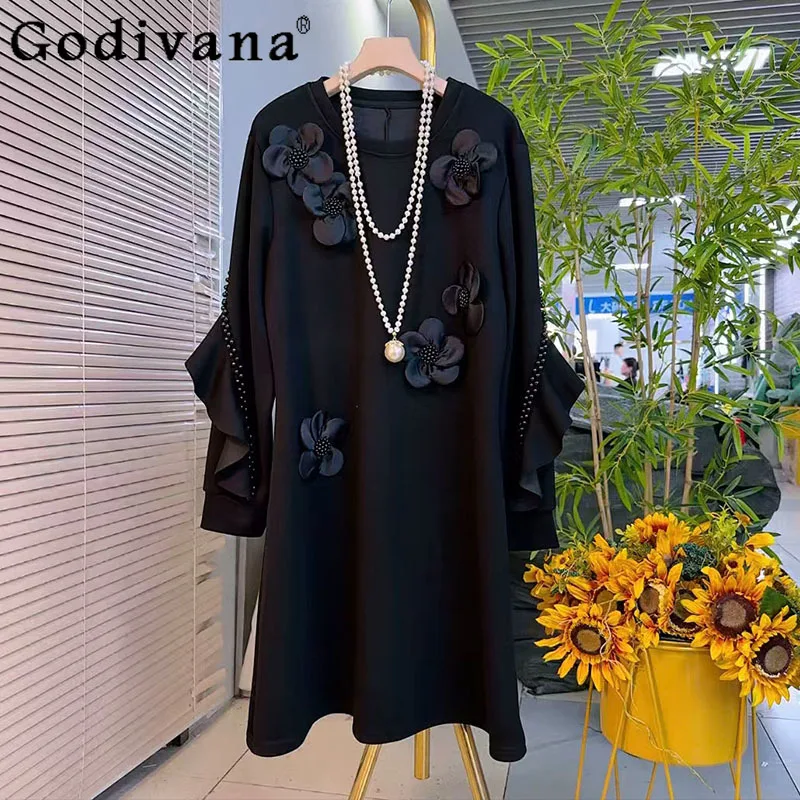 Осень-зима, женское модное универсальное свободное платье большого размера с длинными рукавами, милые возрастные черные платья с круглым вырезом и цветком из бисера
Осень-зима, женское модное универсальное свободное платье большого размера с длинными рукавами, милые возрастные черные платья с круглым вырезом и цветком из бисера