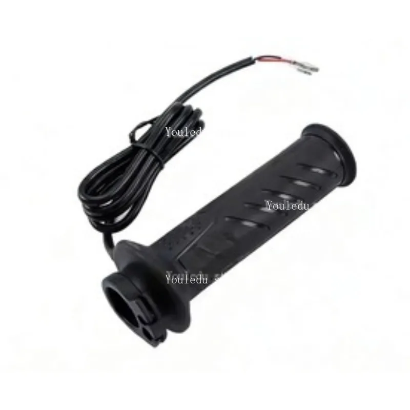 Suitable for Motorcycle 675 SR 675 NK, Electric Heating Handle Cover Durable Heated Throttle Handlebar Modification Parts
Suitable for Motorcycle 675 SR 675 NK, Electric Heating Handle Cover Durable Heated Throttle Handlebar Modification Parts