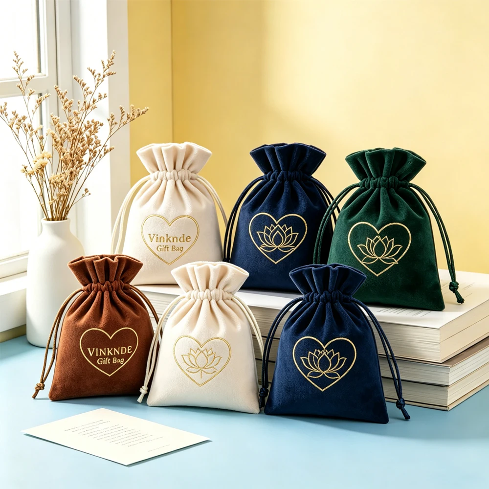 50/100Pcs Customed Logo Navy Beige Velvet Jewelry Gift Bag Small Packaging Drawstring Earrings Pouch Wedding Party Candy Sack
50/100Pcs Customed Logo Navy Beige Velvet Jewelry Gift Bag Small Packaging Drawstring Earrings Pouch Wedding Party Candy Sack