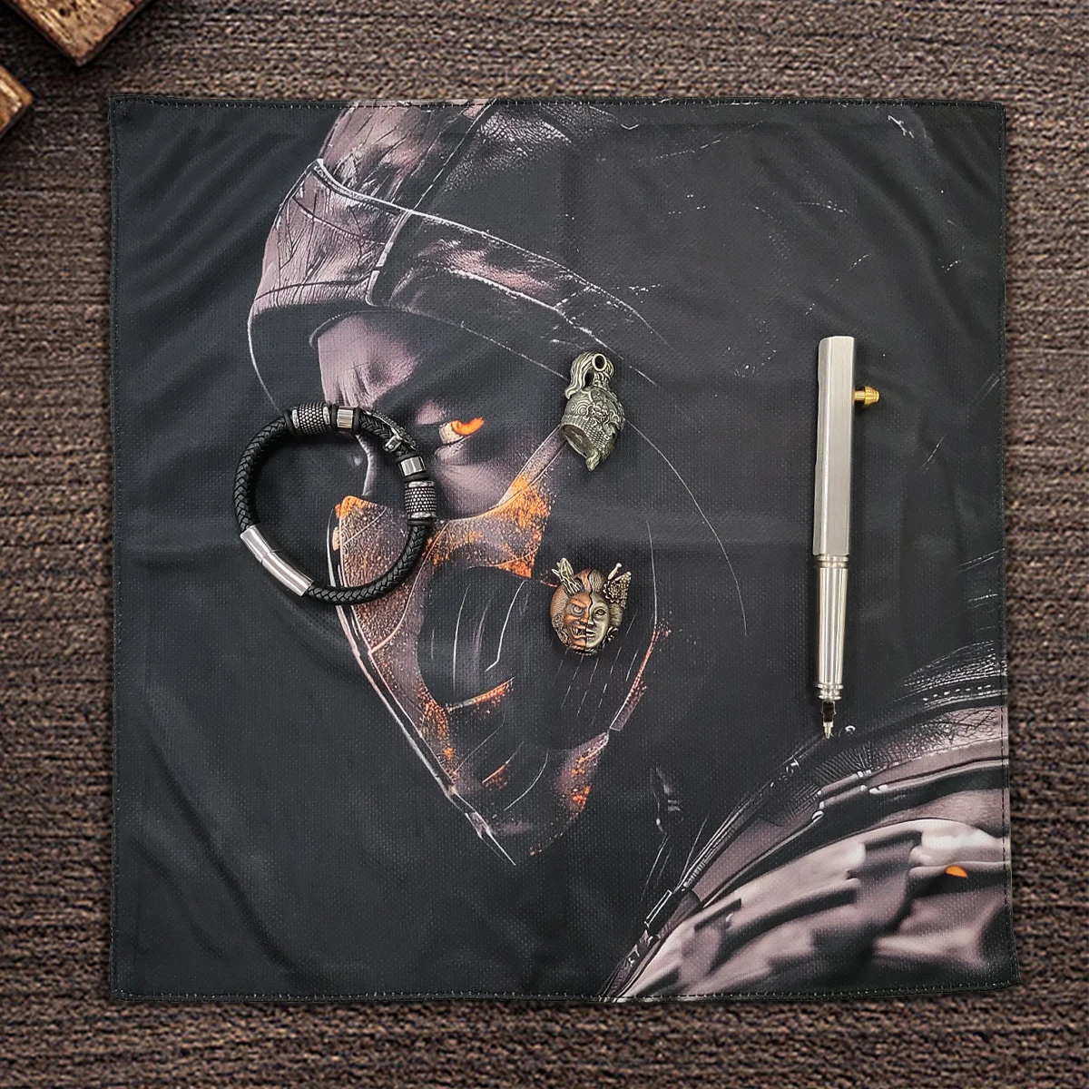 EDC Hank for Men's Knife Beads Accessories Storage Decoration Assassin Knight Pattern Dark Vintage Style Men Handkerchief
EDC Hank for Men's Knife Beads Accessories Storage Decoration Assassin Knight Pattern Dark Vintage Style Men Handkerchief