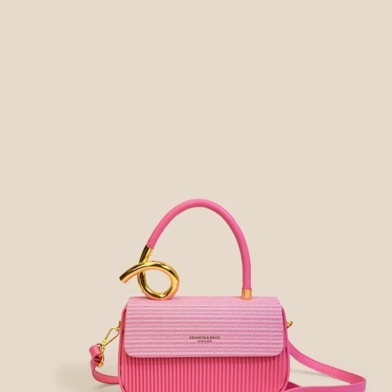 Fashionable Vintage Letter Logo Crossbody Bag Women's Minimalist Leather Tote Purse Commuter Shopper
Fashionable Vintage Letter Logo Crossbody Bag Women's Minimalist Leather Tote Purse Commuter Shopper