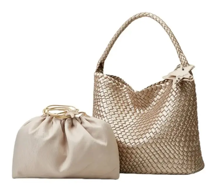 2025 New High-end All-match Champagne Gold Woven Tote Bag Women's Large Capacity Commuter Bucket Bag Portable Shoulder Bag
2025 New High-end All-match Champagne Gold Woven Tote Bag Women's Large Capacity Commuter Bucket Bag Portable Shoulder Bag