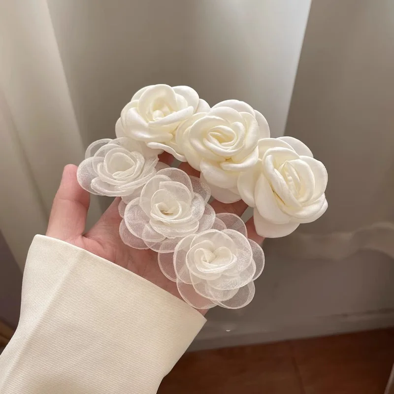 Camellia hairpin Nyamori Xianmei back head hair accessories semi-tied hair spring clip hairpin headgear
Camellia hairpin Nyamori Xianmei back head hair accessories semi-tied hair spring clip hairpin headgear