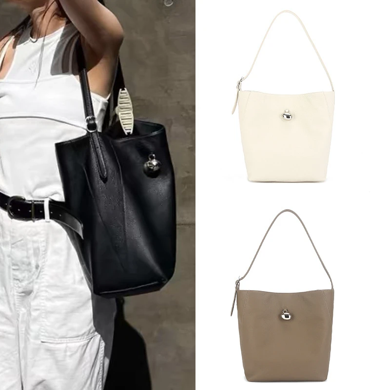 High End Niche Large Capacity Bucket Shoulder Pack Soft All-match Commuter Korean Temperament Underarm Bags Popular Underarm Bag
High End Niche Large Capacity Bucket Shoulder Pack Soft All-match Commuter Korean Temperament Underarm Bags Popular Underarm Bag