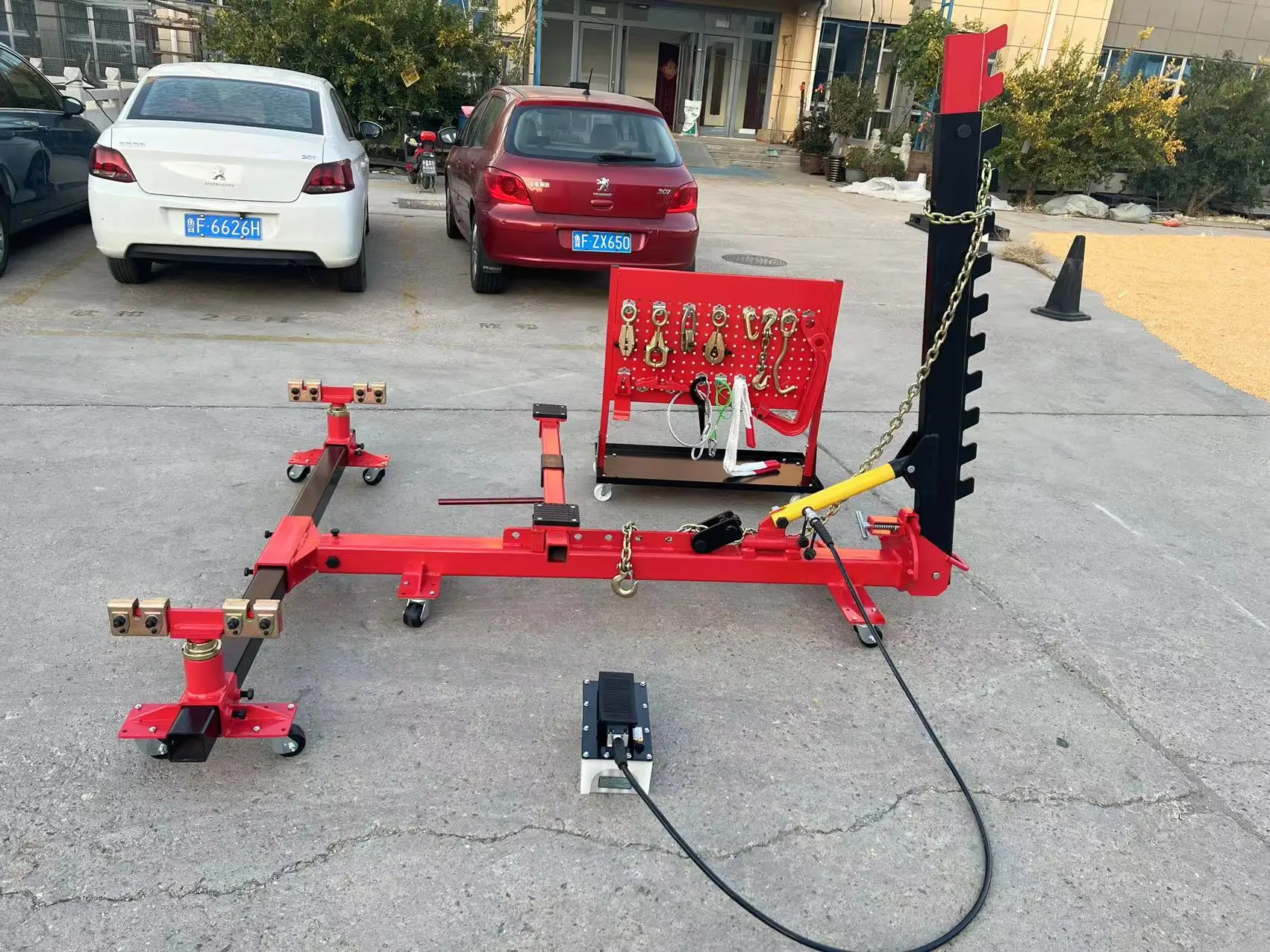 Tricar Portable Auto Body Frame Repair Equipment Simple Vehicle Beam Straightener Car Bench Collision Puller Straightening
Tricar Portable Auto Body Frame Repair Equipment Simple Vehicle Beam Straightener Car Bench Collision Puller Straightening