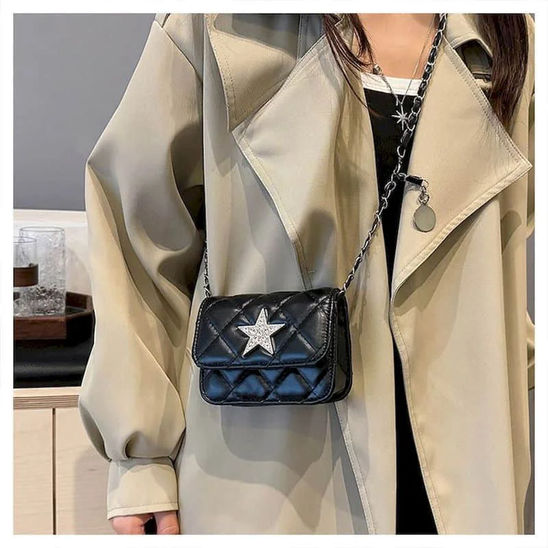 Solid Crossbody Bags for Women Korean Style Versatile Mini Handbags Aesthetic Ladies Fashionable PU Chain Design Square Bags
Solid Crossbody Bags for Women Korean Style Versatile Mini Handbags Aesthetic Ladies Fashionable PU Chain Design Square Bags