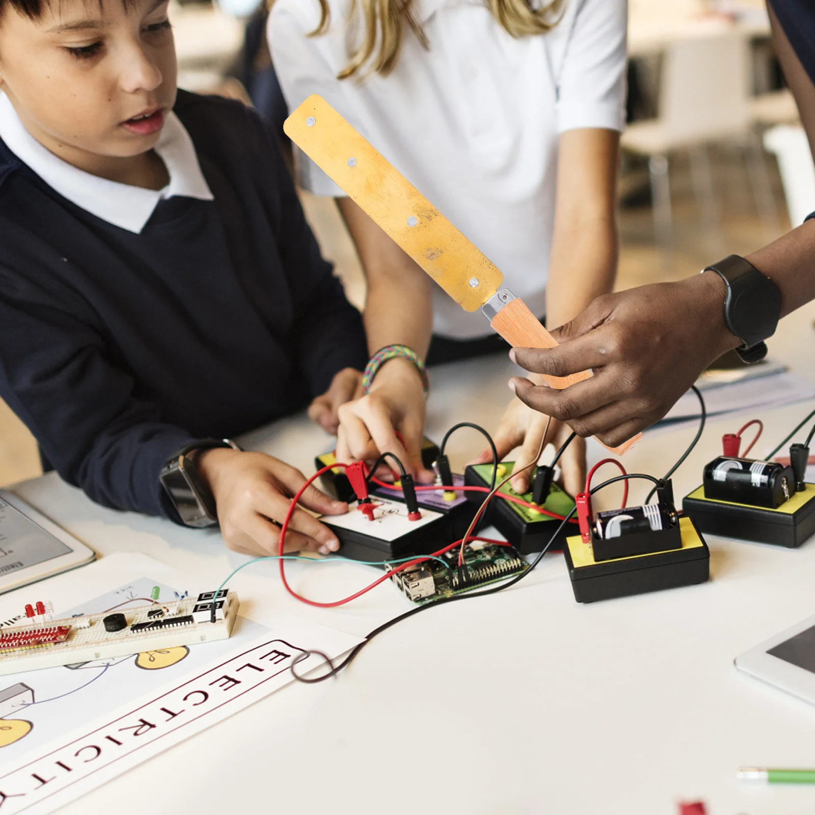 Copper Iron Bimetallic Strip Sheet Metal Strips Thermal Expansion Experiment Material Physics Kit for Middle School Teaching 
Copper Iron Bimetallic Strip Sheet Metal Strips Thermal Expansion Experiment Material Physics Kit for Middle School Teaching