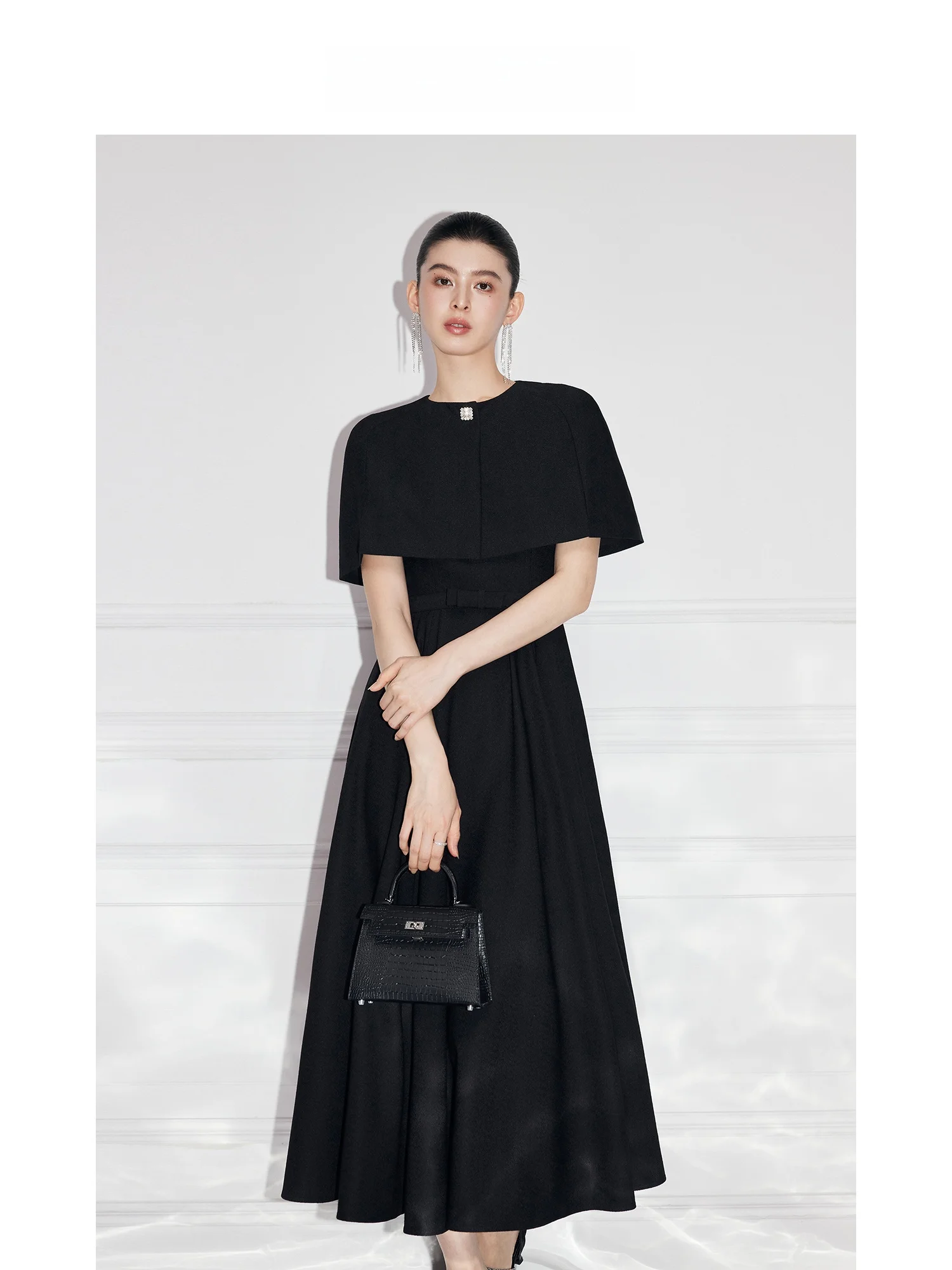 MandyZhang High-End Bla Diamond Button ort Coat Women's Spring Elegance round Ne Open Cardigan Cowl Ne Top
MandyZhang High-End Bla Diamond Button ort Coat Women's Spring Elegance round Ne Open Cardigan Cowl Ne Top