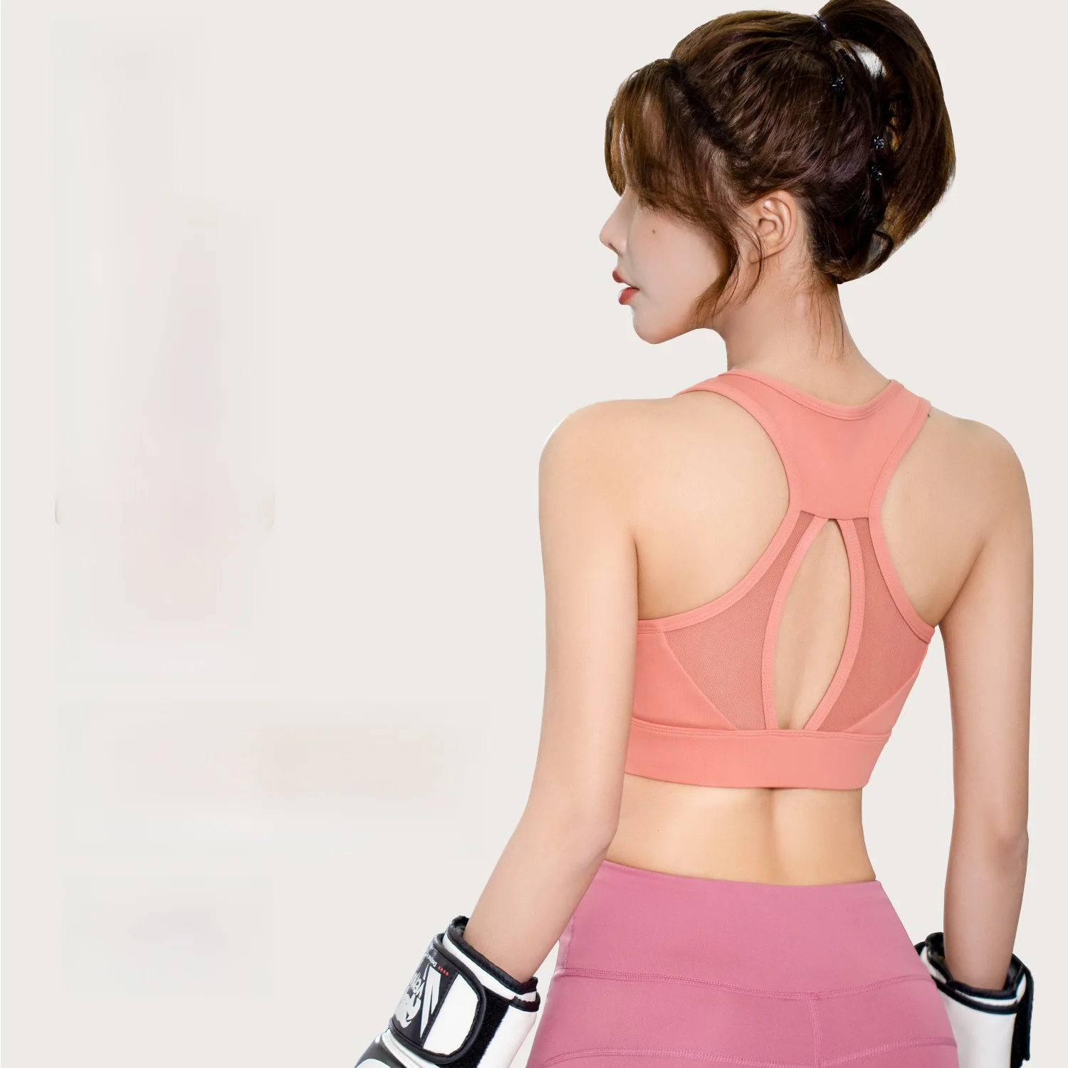 Juyi Hall женский спортивный бюстгальтер, жилет для фитнеса, высокопрочное противоударное нижнее белье для йоги, красивое снаряжение для бега сзади 
Juyi Hall женский спортивный бюстгальтер, жилет для фитнеса, высокопрочное противоударное нижнее белье для йоги, красивое снаряжение для бега сзади