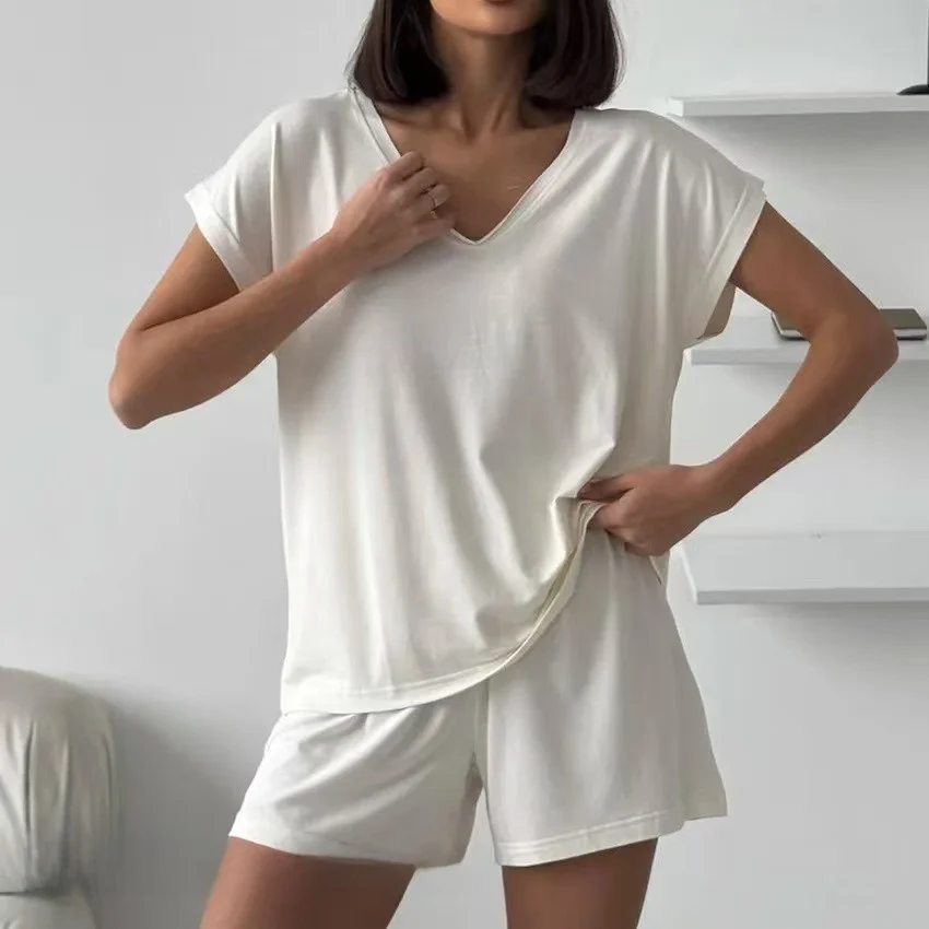 Fashionable V-neck Short Sleeve Top And Shorts Set Home Clothes Youth Casual Summer Thin Fabric Pure Color Comfortable Homewear
Fashionable V-neck Short Sleeve Top And Shorts Set Home Clothes Youth Casual Summer Thin Fabric Pure Color Comfortable Homewear