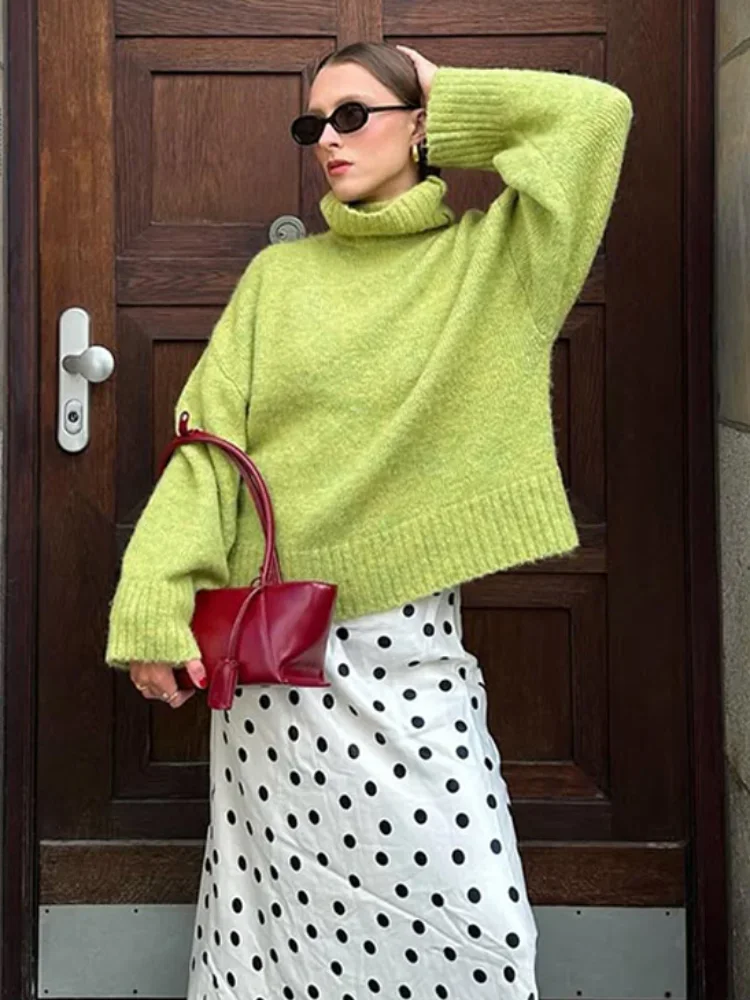 Женский зеленый бархатный свитер с высоким воротом, повседневный вязаный свободный пуловер из мохера с длинными рукавами, осень 2024, повседневный уличный женский свитер
Женский зеленый бархатный свитер с высоким воротом, повседневный вязаный свободный пуловер из мохера с длинными рукавами, осень 2024, повседневный уличный женский свитер