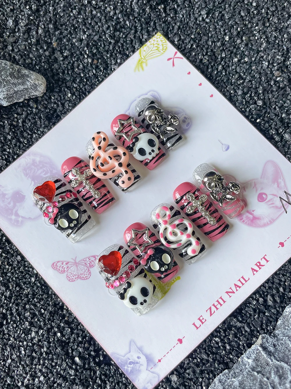 Y2K Hot Girl Skull Head Press On Nails Art Square Shape Zebra Pattern Note Design Handmade Sparkle Powder Fake Nails Gift
Y2K Hot Girl Skull Head Press On Nails Art Square Shape Zebra Pattern Note Design Handmade Sparkle Powder Fake Nails Gift
