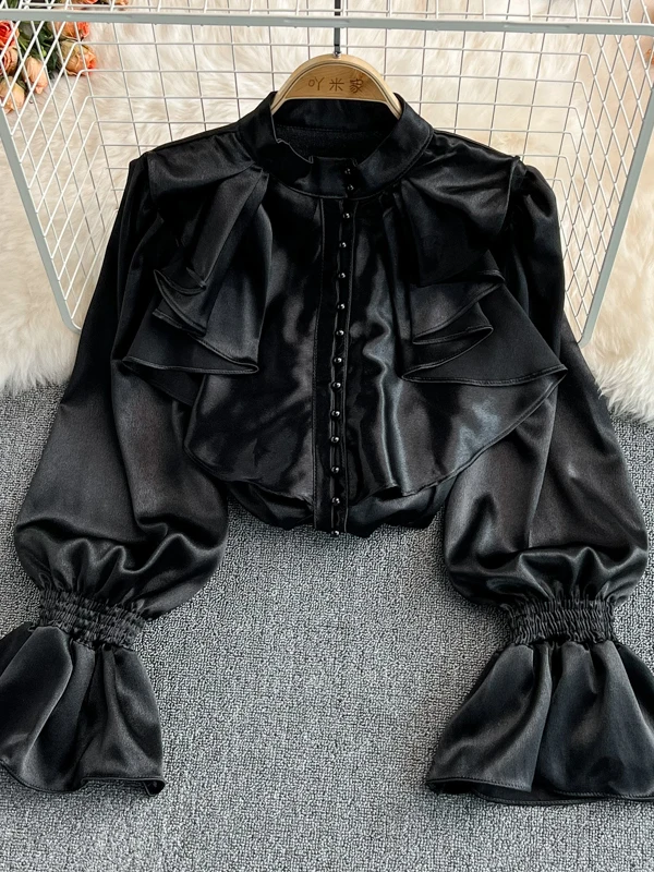 Retro Court Style Loose Women's Shirt Acetate Satin Fabric Stand Collar Bell Sleeve Design Korean Commute Style Spring Fashion
Retro Court Style Loose Women's Shirt Acetate Satin Fabric Stand Collar Bell Sleeve Design Korean Commute Style Spring Fashion