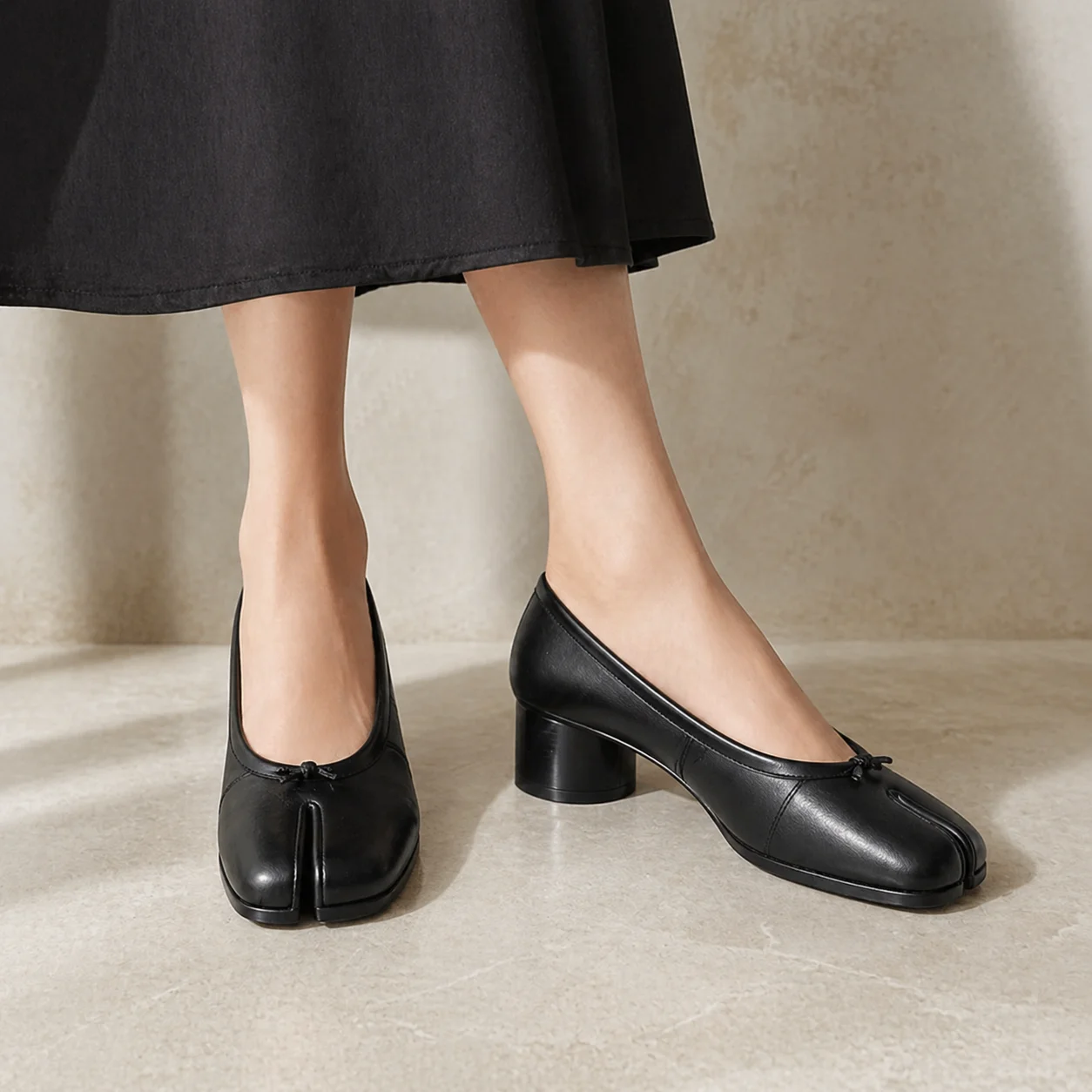 Women Black Split Toe Pumps 3cm Low Chunky Heel Mary Jane Flats Soft Leather Office Work Commuting Daily Casual Dress Shoes
Women Black Split Toe Pumps 3cm Low Chunky Heel Mary Jane Flats Soft Leather Office Work Commuting Daily Casual Dress Shoes