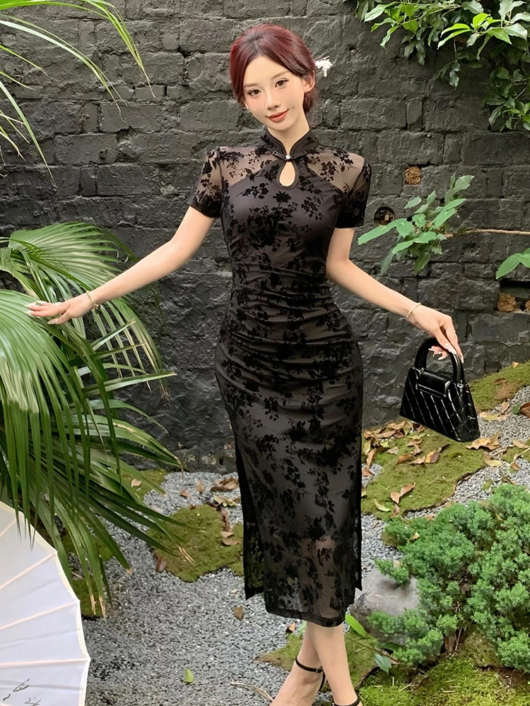 Сексуальное ретро-платье миди с прозрачными вставками и высоким разрезом, винтажное женское ципао с цветочным узором и коротким рукавом
Сексуальное ретро-платье миди с прозрачными вставками и высоким разрезом, винтажное женское ципао с цветочным узором и коротким рукавом