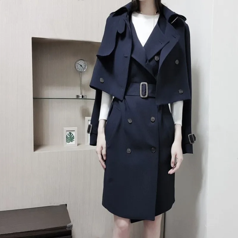 A new two-piece set of large-sized form-fitting mid-length trench coat and women's vest
A new two-piece set of large-sized form-fitting mid-length trench coat and women's vest