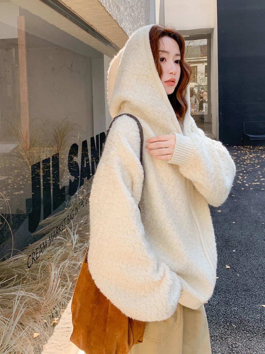 Korean Style Casual Hooded Zipper Knitted Cardigan Women's 2026 Spring New Lazy Soft Cotton Sweater Long Sleeve Hoodie
Korean Style Casual Hooded Zipper Knitted Cardigan Women's 2026 Spring New Lazy Soft Cotton Sweater Long Sleeve Hoodie