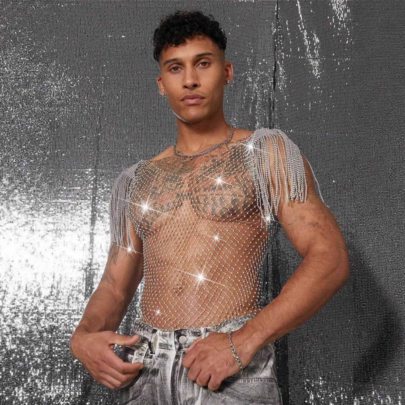 Men's Sexy Mesh Top with Flashing Diamonds See-through Nightclub Fishing Net T-shirt Autumn Seven Sleeve Long Brand Unbranded
Men's Sexy Mesh Top with Flashing Diamonds See-through Nightclub Fishing Net T-shirt Autumn Seven Sleeve Long Brand Unbranded