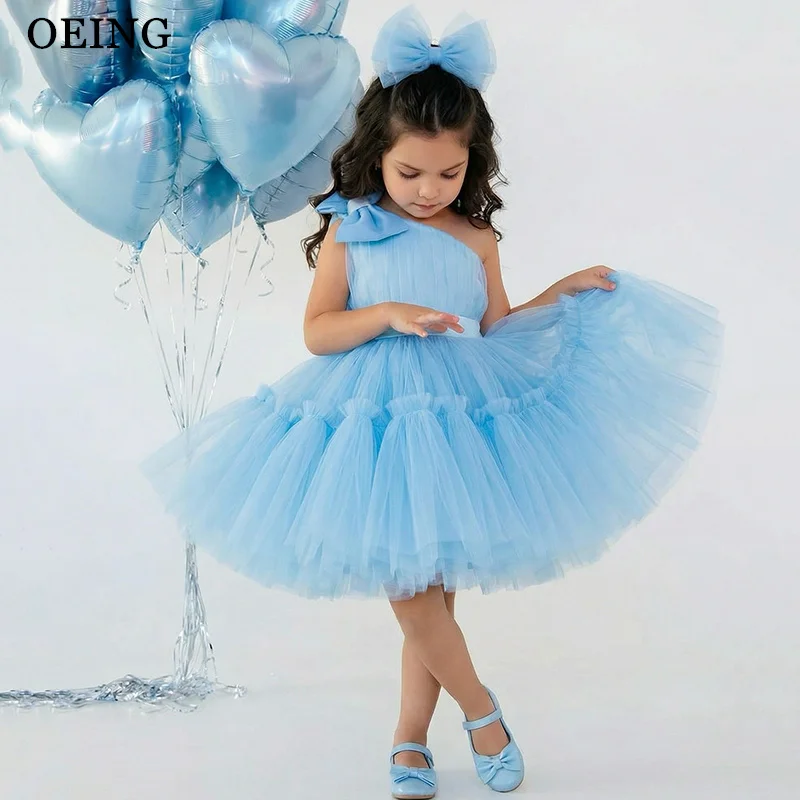 Милое платье для девочки OEING, А-силуэт, небесно-голубое, до колен, на одно плечо, с рюшами, для дня рождения, с бантами, на заказ
Милое платье для девочки OEING, А-силуэт, небесно-голубое, до колен, на одно плечо, с рюшами, для дня рождения, с бантами, на заказ