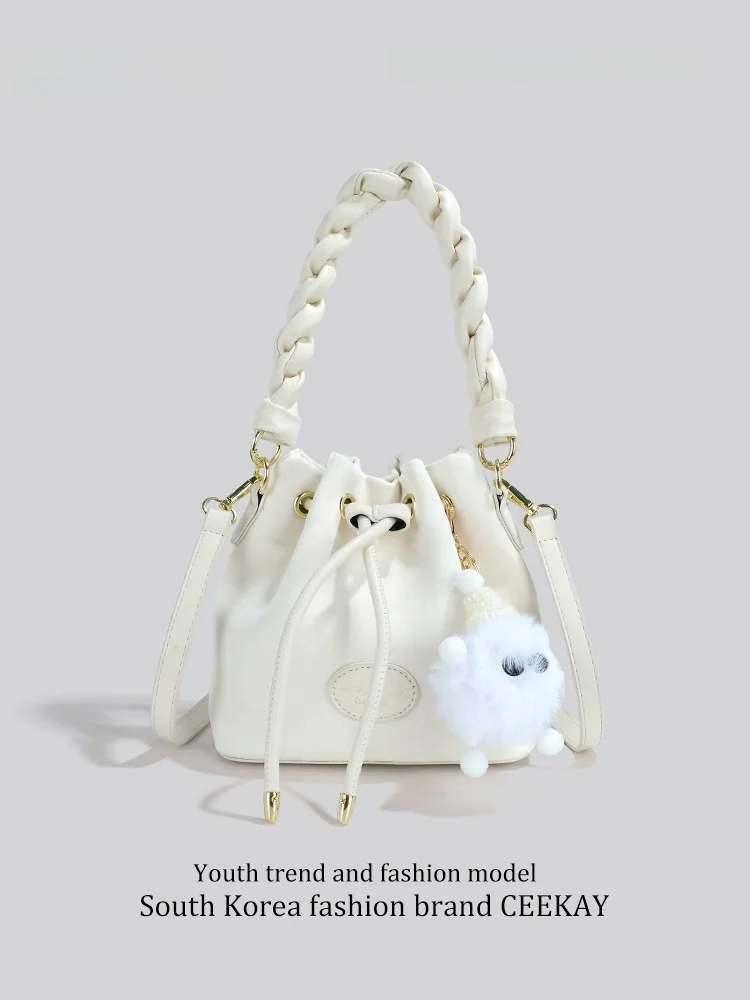 Ceekay Women's Bucket Bag Underarm Crossbody Bag Popular Design Soft Square Shape Handbag for Daily Use Summer 2024
Ceekay Women's Bucket Bag Underarm Crossbody Bag Popular Design Soft Square Shape Handbag for Daily Use Summer 2024